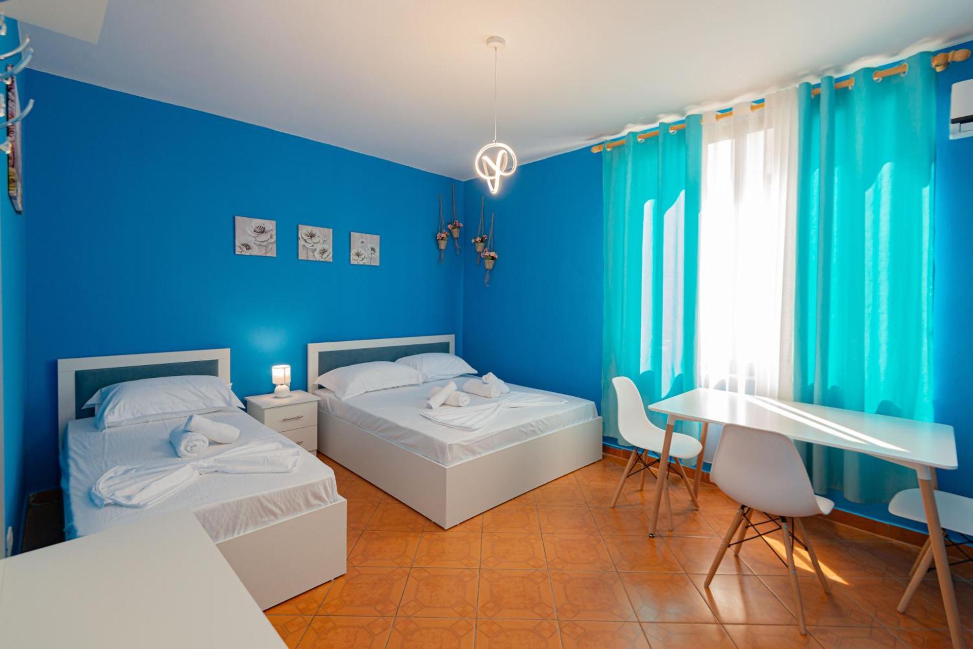 Al2 Apartment